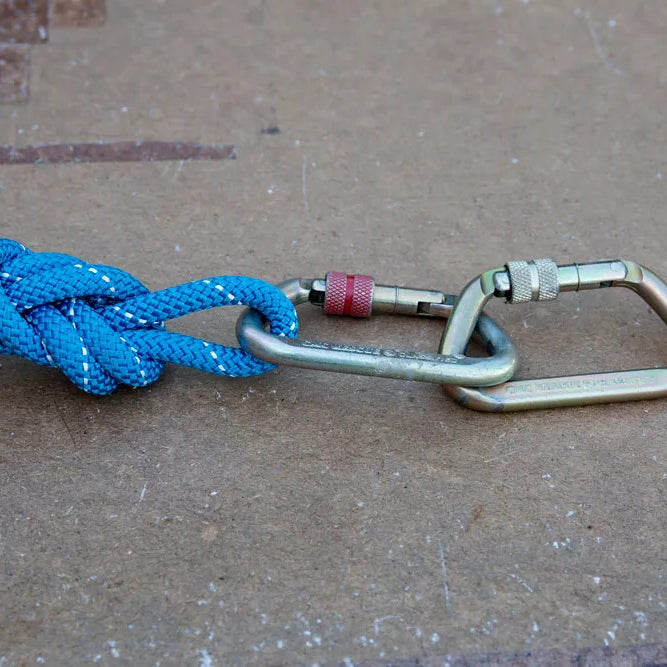 Is it safe to connect a Karabiner to a Karabiner?