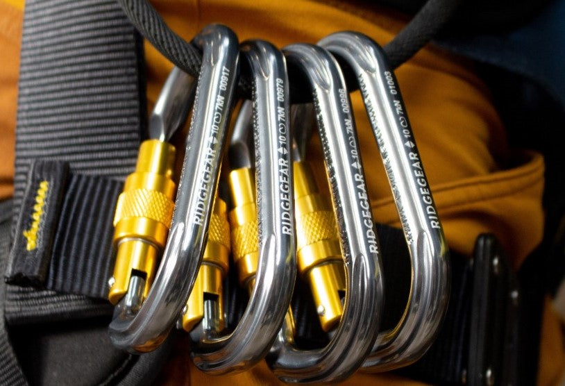 KARABINERS & CONNECTORS